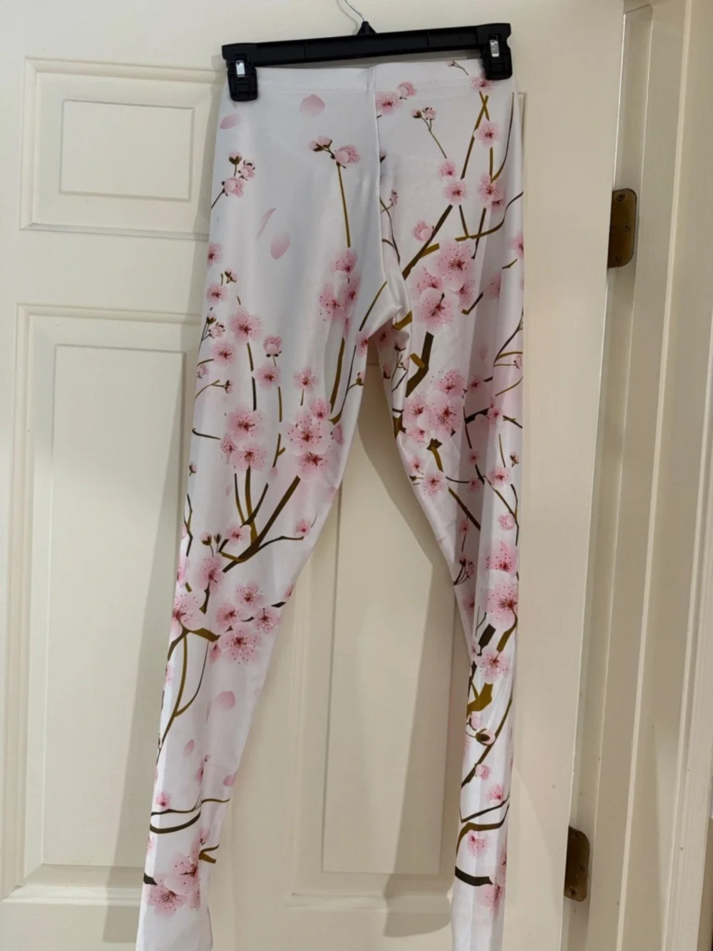 BlackMilk White Cherry Blossom Leggings - Picture 4 of 4